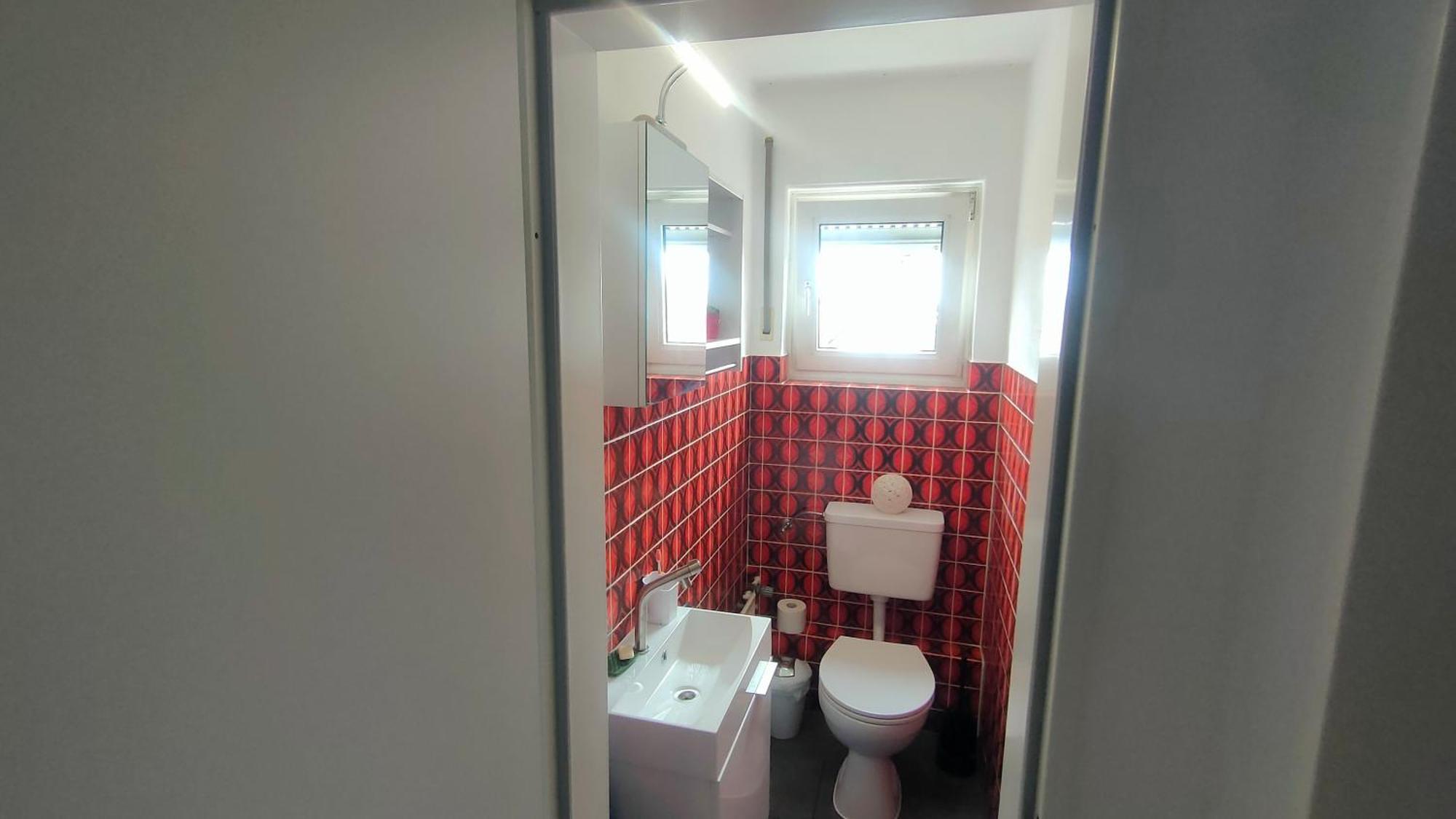 single or doubleroom homestay Kassel Lohfelden Værelse billede